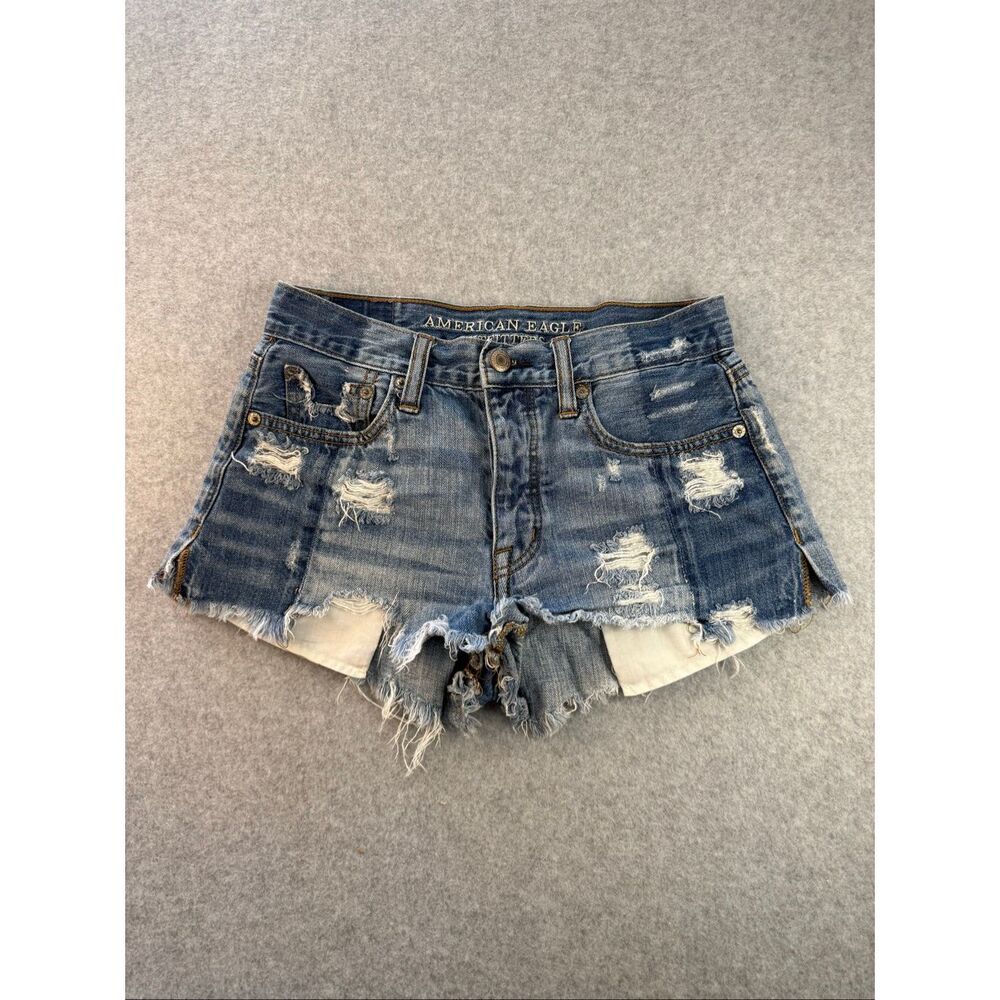 American Eagle 100% cotton distressed shorts 00 2017